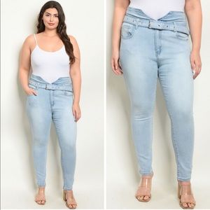 🖤 Plus Size High Waisted Jeans 🖤